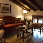 El Piornal Country house *